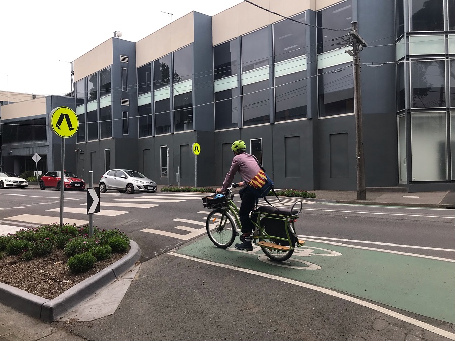 Cyclist approaching wombat crossing in Victoria Crescent Abbotsford