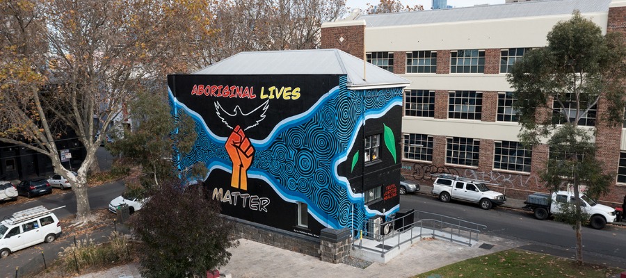 Aboriginal Lives Matter Mural by Ky-ya Nicholson Ward, Peel Street Park, Collingwood. Photo: Andrew Curtis 